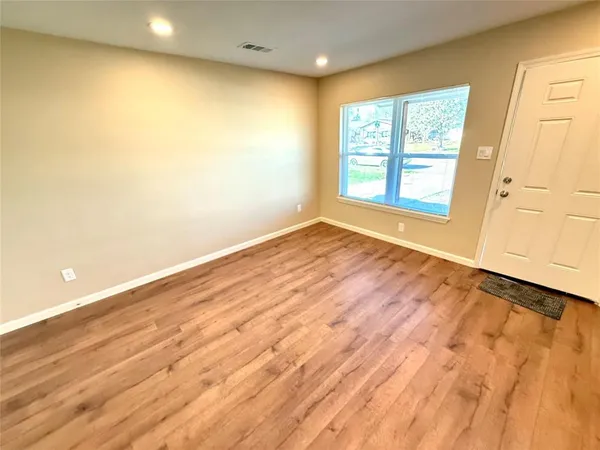 $1,900 | 4010 Hanover Drive, Garland, TX 75042