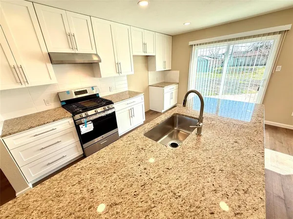 $1,900 | 4010 Hanover Drive, Garland, TX 75042