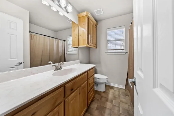 $475,000 | 2801 County Road 1600, Alba, TX 75410