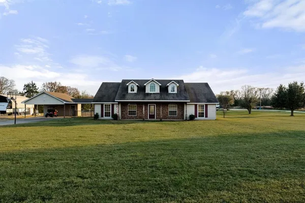 $475,000 | 2801 County Road 1600, Alba, TX 75410