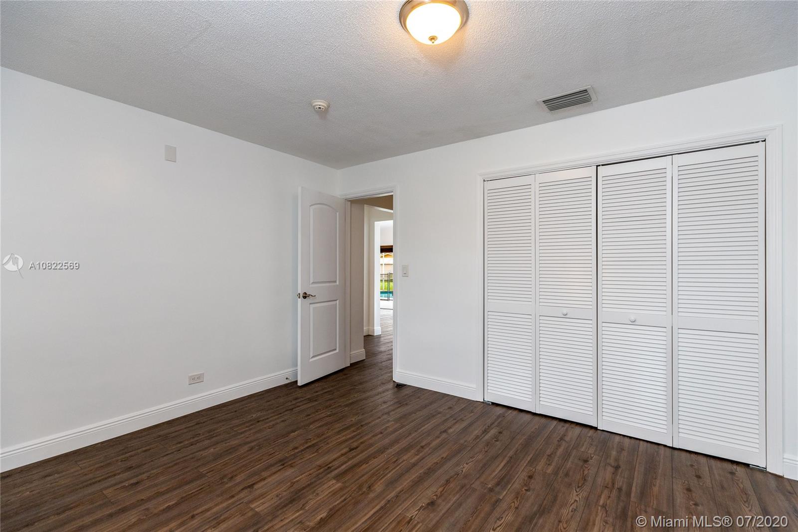 7540 Plantation Road Plantation, FL 33317 - Photo 13 of 33