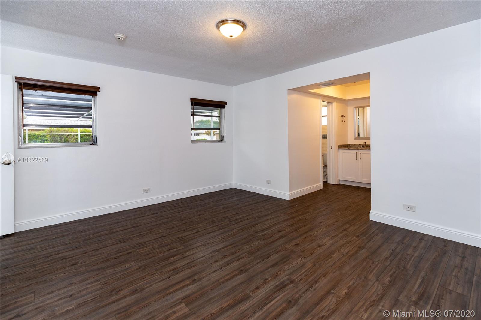 7540 Plantation Road Plantation, FL 33317 - Photo 19 of 33