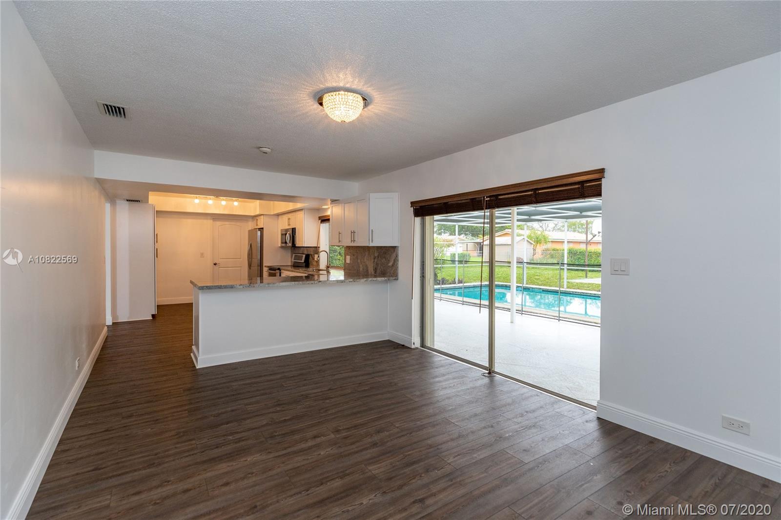 7540 Plantation Road Plantation, FL 33317 - Photo 6 of 33
