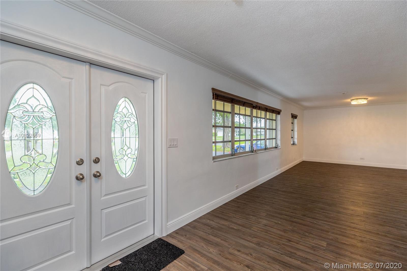 7540 Plantation Road Plantation, FL 33317 - Photo 7 of 33