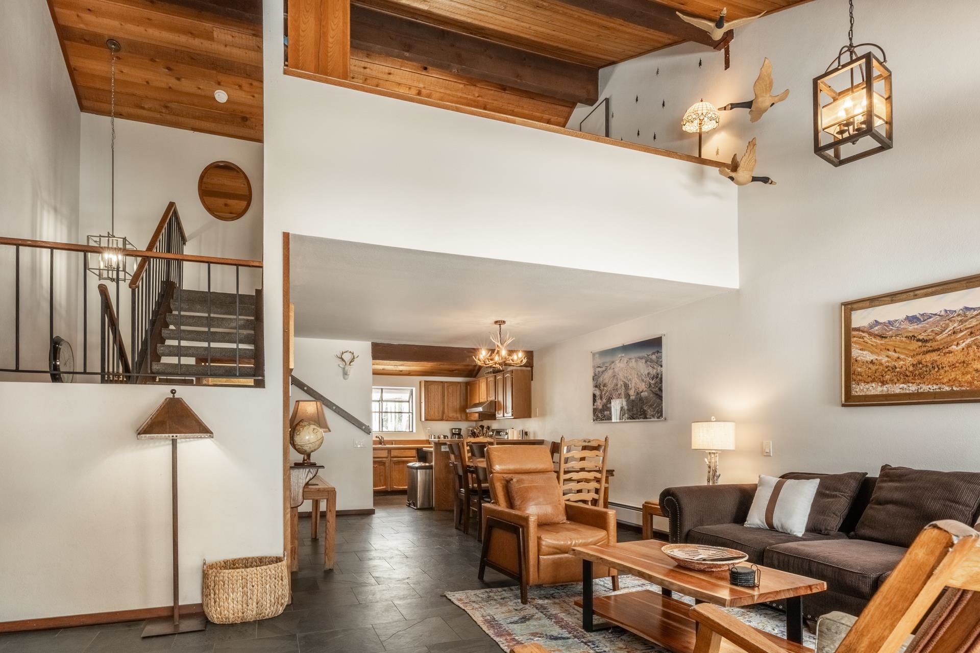 3392 Chateau Road, Unit 2 Mammoth Lakes, CA 93546 - Photo 11 of 43 Gallery Image 11