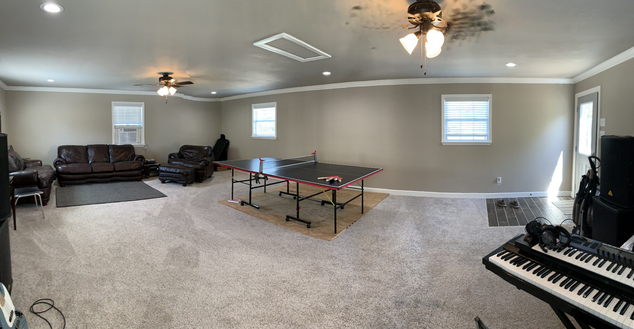 580 Pruett Road Dickson, TN 37055 - Photo 34 of 46 a living room with furniture and a piano