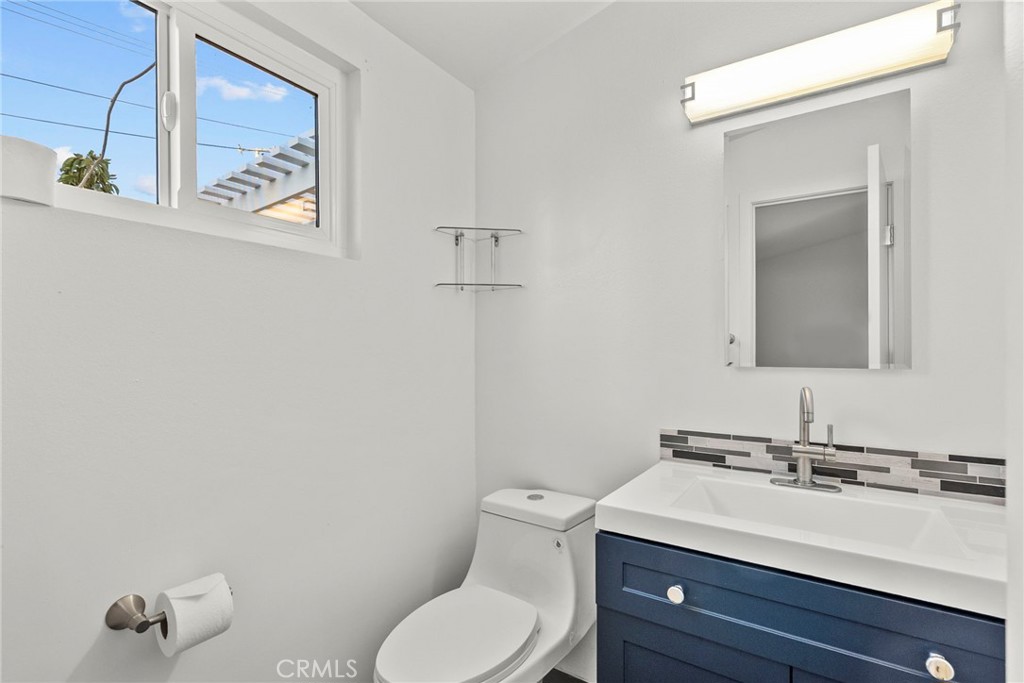 18851 Delight Street Canyon Country, CA 91351 - Photo 18 of 21