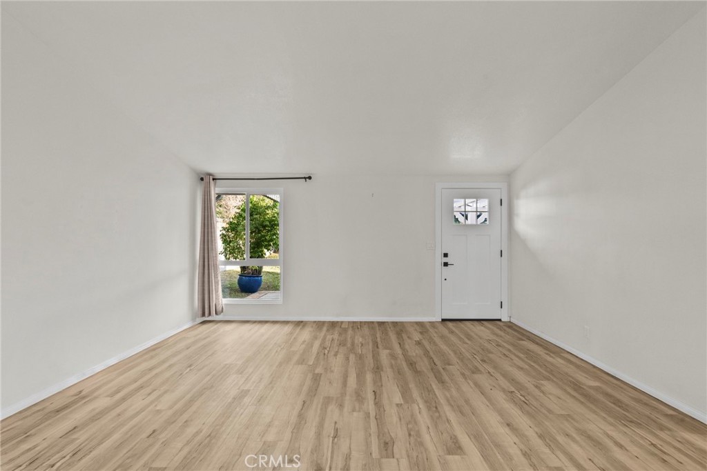 18851 Delight Street Canyon Country, CA 91351 - Photo 5 of 21