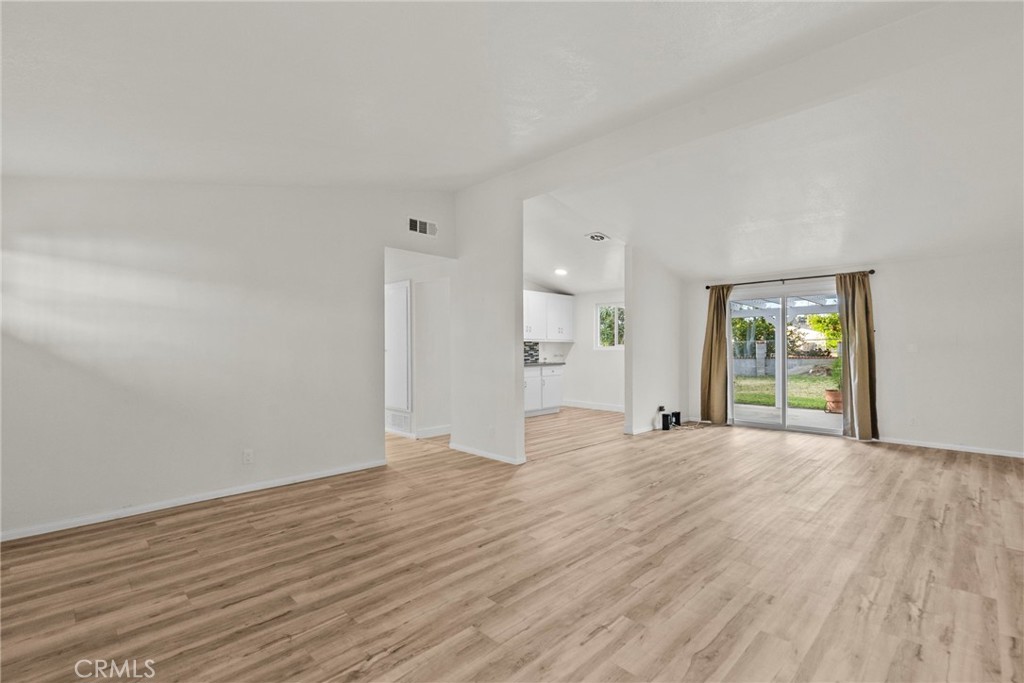 18851 Delight Street Canyon Country, CA 91351 - Photo 6 of 21