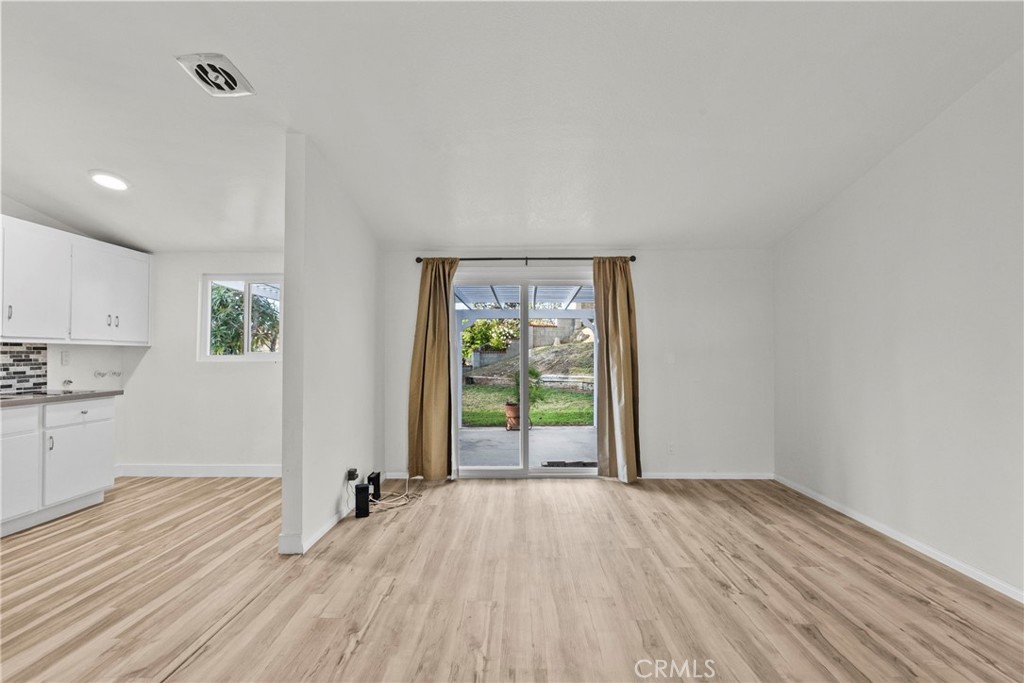 18851 Delight Street Canyon Country, CA 91351 - Photo 7 of 21