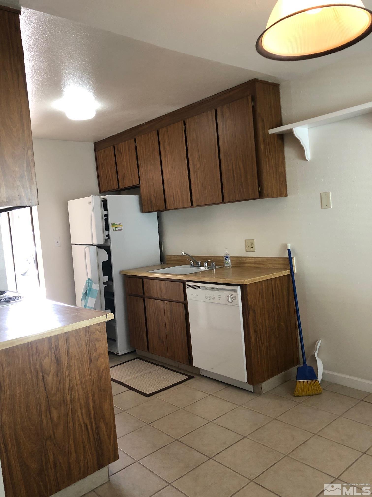 400 South Saliman Road, Unit 117 Carson City, NV 89701 - Photo 4 of 14 Photo 5
