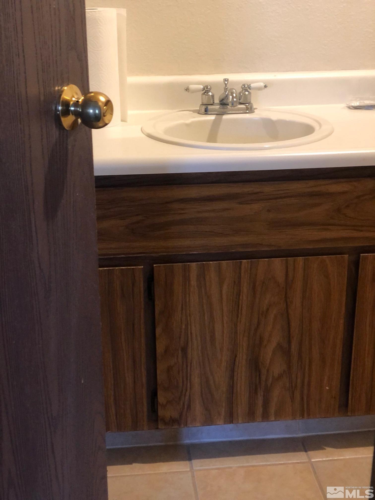 400 South Saliman Road, Unit 117 Carson City, NV 89701 - Photo 9 of 14 Photo 10