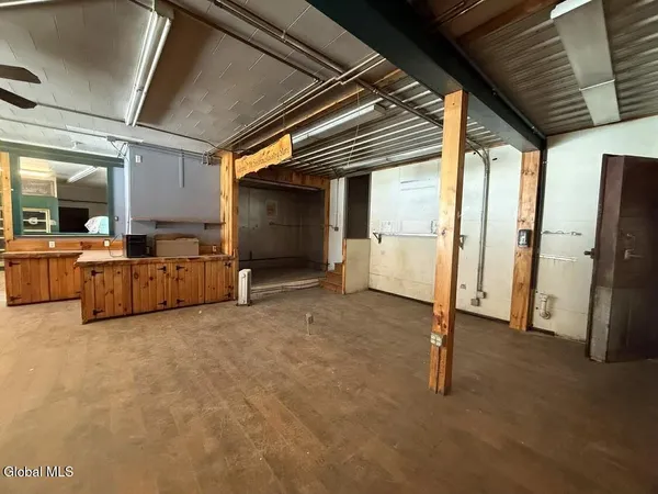 $2,000 | 1375 Highway 9, Schroon, NY 12870