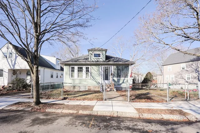 $3,000 | 55 Glenellen Road, Boston, MA 02132