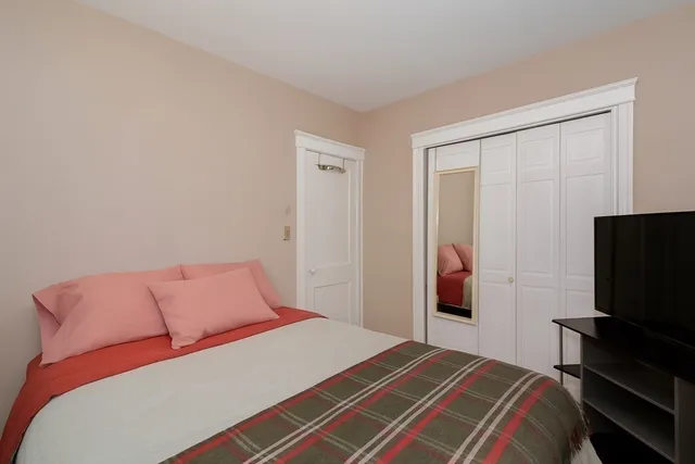 $3,000 | 55 Glenellen Road, Boston, MA 02132