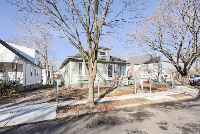 $3,000 | 55 Glenellen Road, Boston, MA 02132