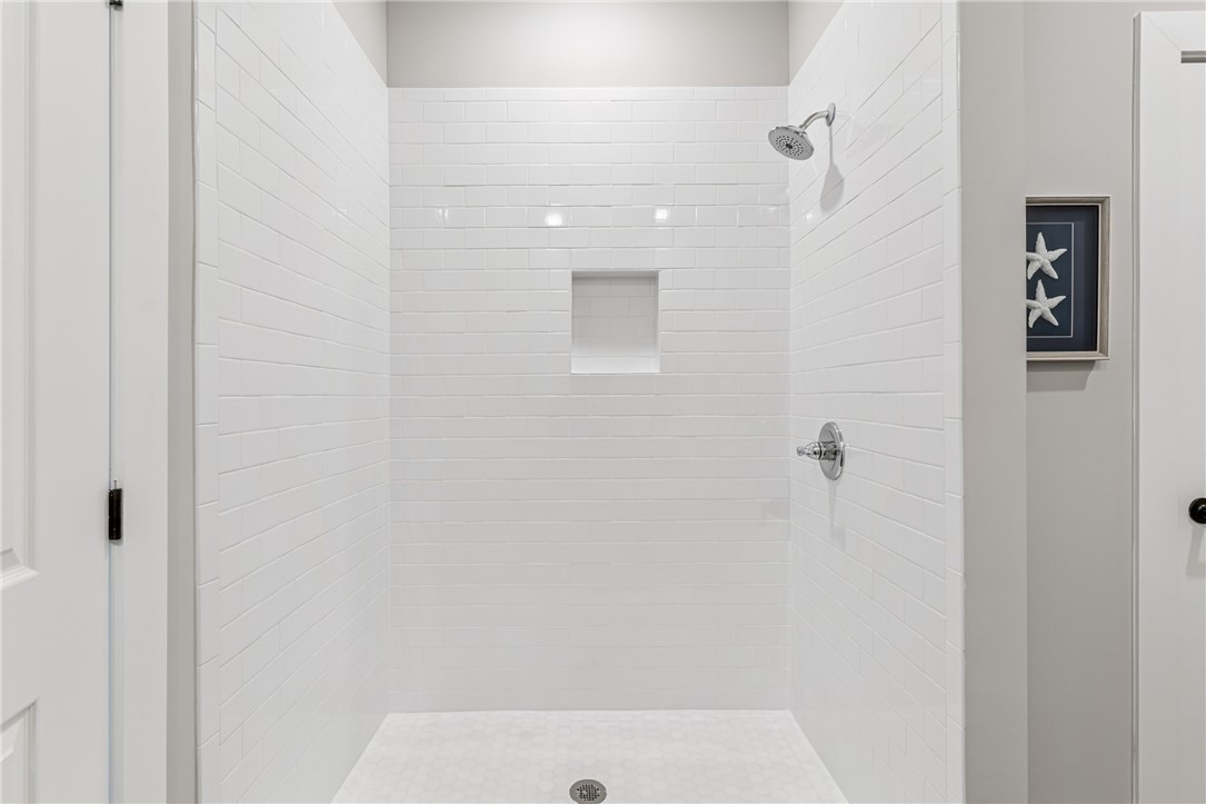 215 Bottlebrush Walk Brunswick, GA 31525 - Photo 11 of 36