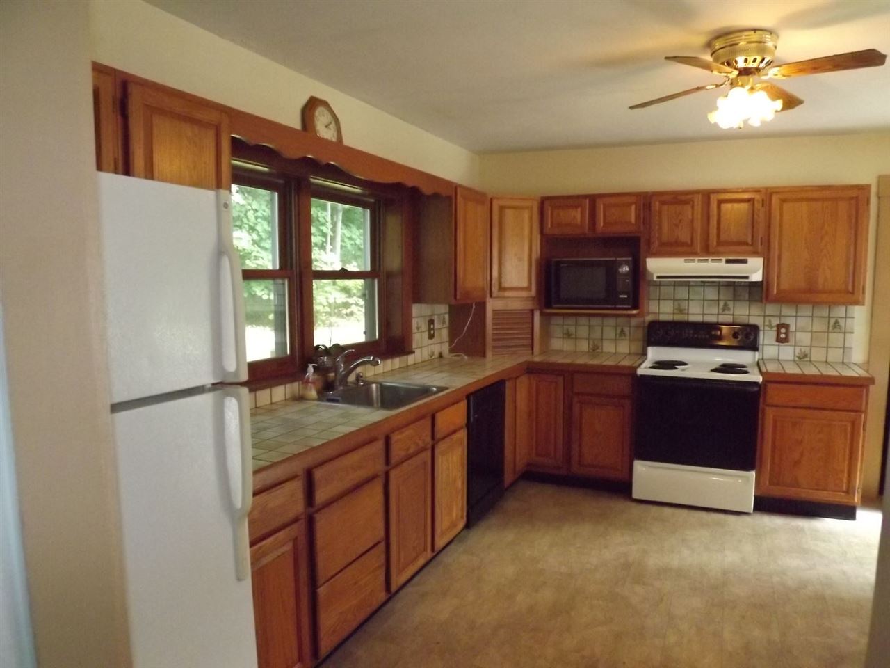 110 Woodridge Road Franklin, NH 03235 - Photo 12 of 25 Gallery Image 12
