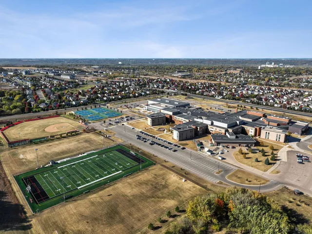 $575,000 | 1842 Rainier Drive, Shakopee, MN 55379