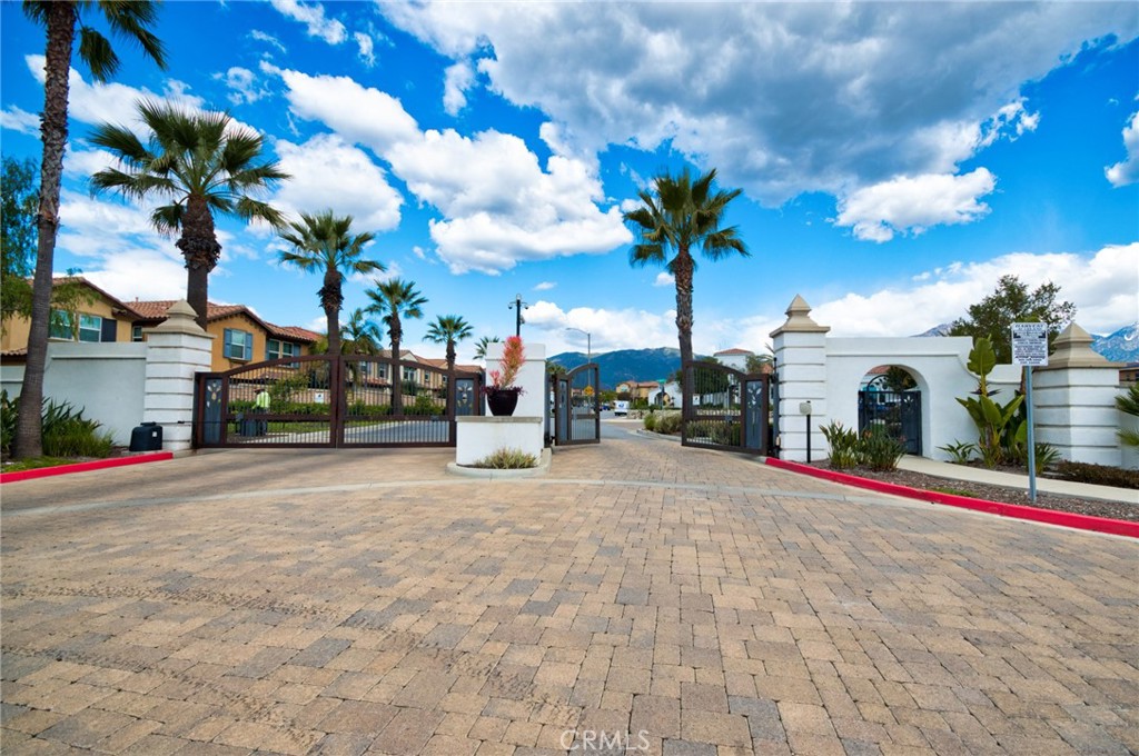 2375 Vineyard Street Upland, CA 91786 - Photo 32 of 33 a view of road and sign board