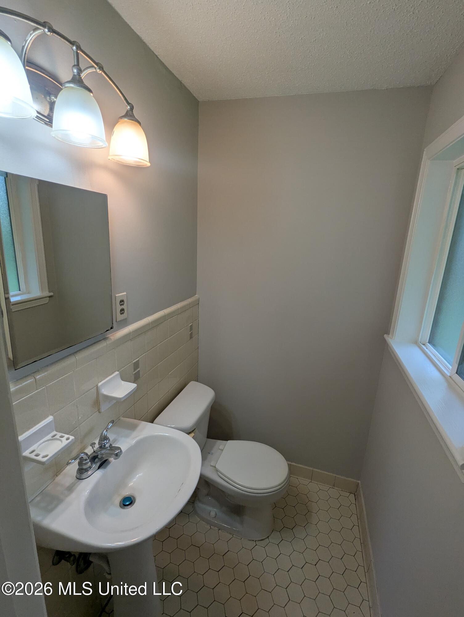 1319 Stateline Road West Southaven, MS 38671 - Photo 12 of 14 1000018191