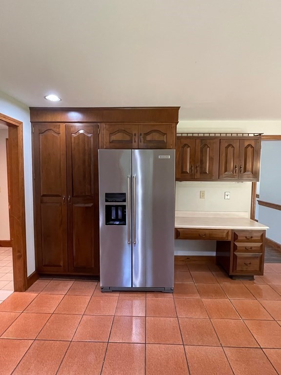 35 Whiley Road Groton, MA 01450 - Photo 5 of 19 a view of kitchen with furniture and electronic appliances