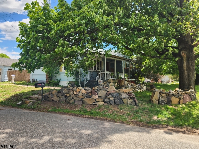 2 Abrams Road Milford, NJ 08848 - Photo 3 of 6