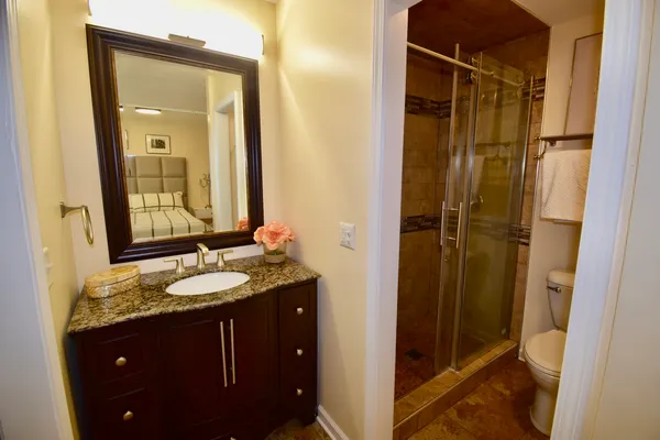 $355,000 | 649 Wilbur Court, Gurnee, IL 60031