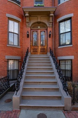 $3,700,000 | 156 West Newton Street, Boston, MA 02118
