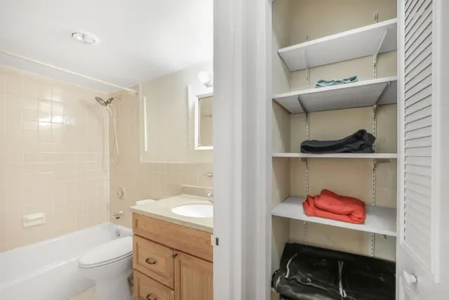 $299,999 | 2939 Van Ness Street Northwest, Unit 608, Washington, DC 20008