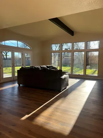 $295,500 | 1036 Idlewood Avenue, Azle, TX 76020