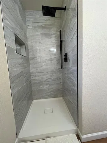 $305,000 | 1036 Idlewood Avenue, Azle, TX 76020