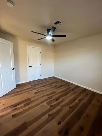 $305,000 | 1036 Idlewood Avenue, Azle, TX 76020