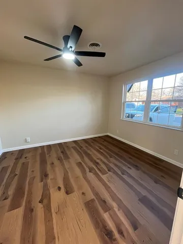 $305,000 | 1036 Idlewood Avenue, Azle, TX 76020