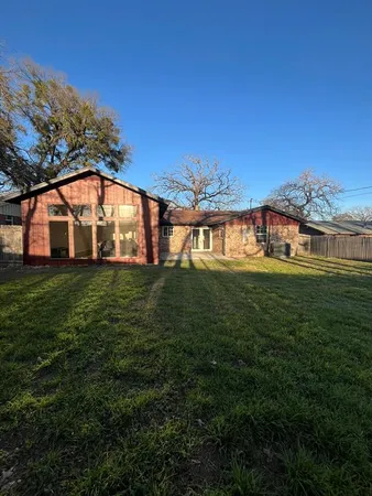 $295,500 | 1036 Idlewood Avenue, Azle, TX 76020