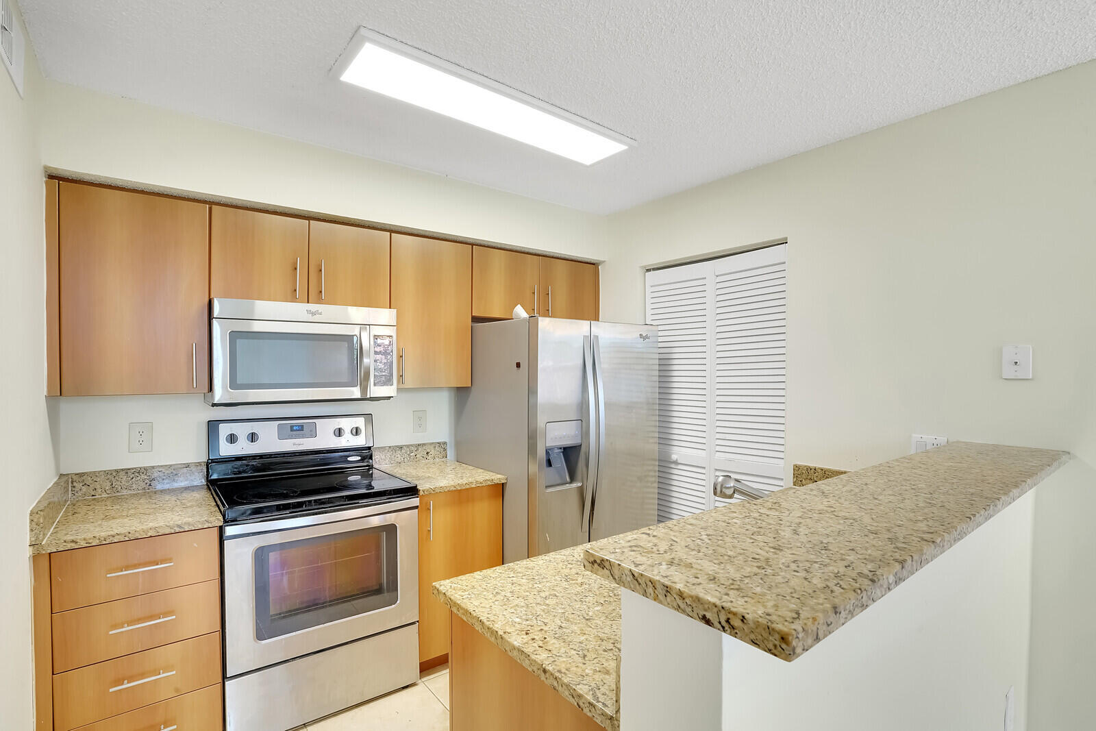 1385 Crystal Way, Unit M Delray Beach, FL 33444 - Photo 12 of 29 Kitchen