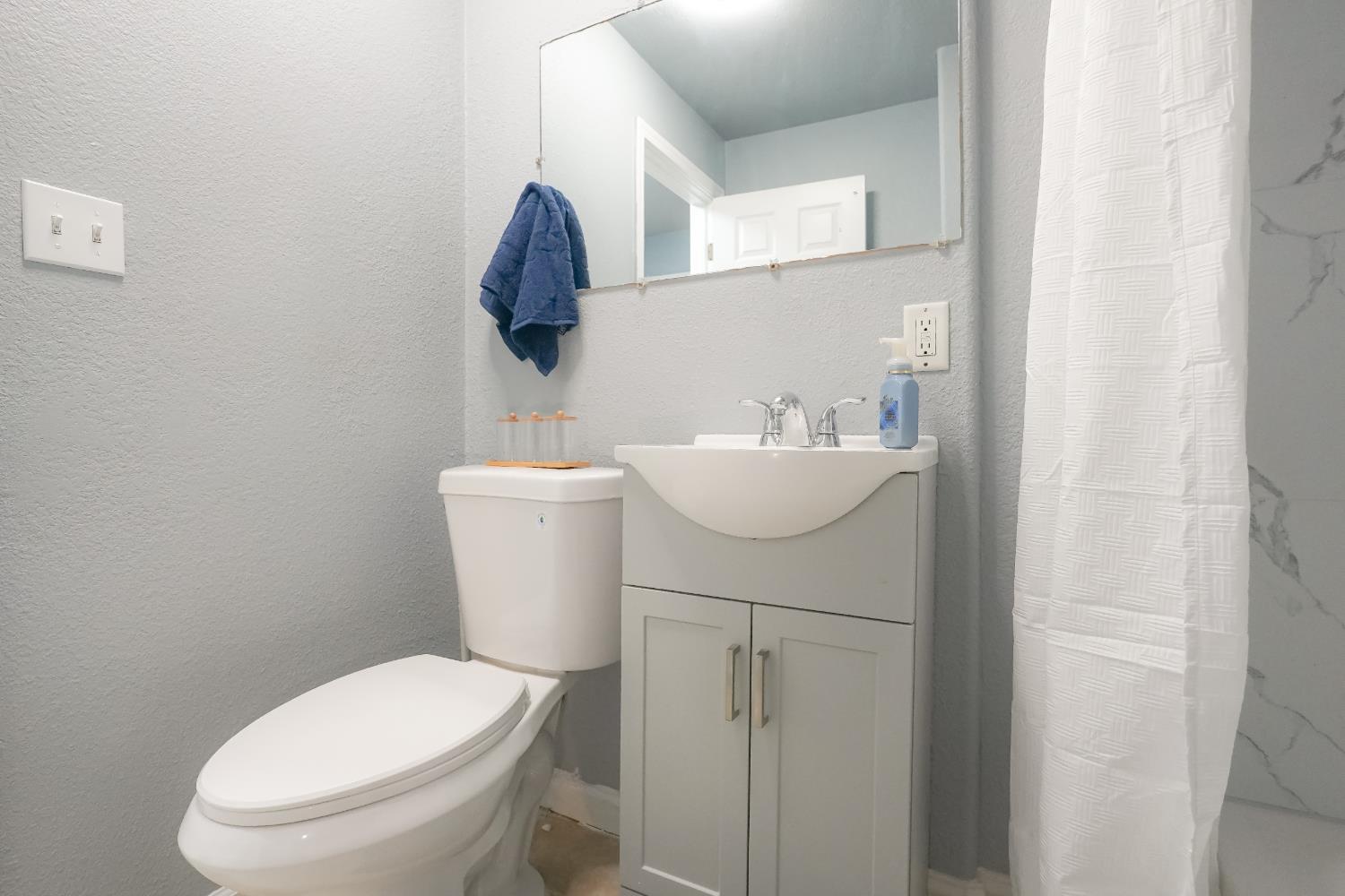 118 McGregor Street Merced, CA 95341 - Photo 9 of 20