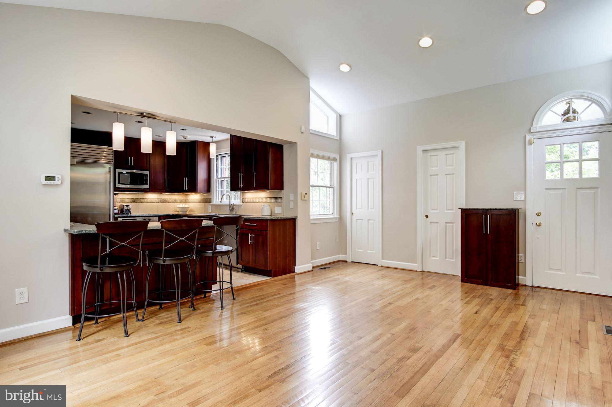 5013 Brookdale Road Bethesda, MD 20816 - Photo 9 of 57