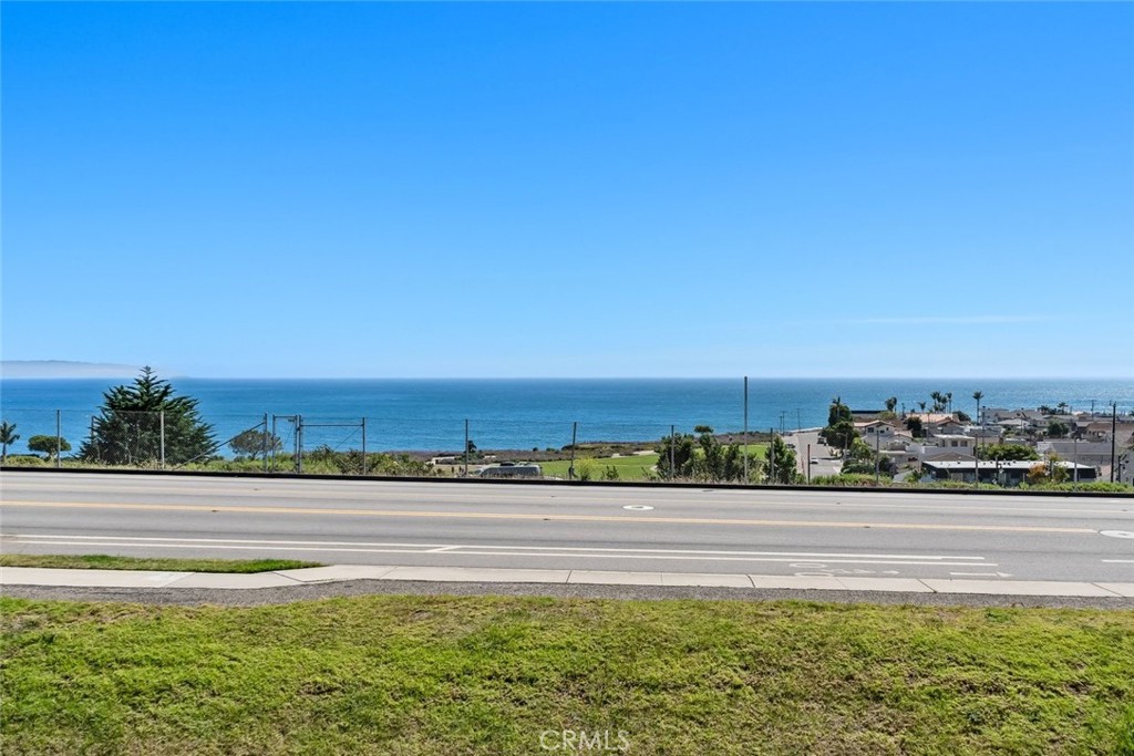 380 Foothill Road Pismo Beach, CA 93449 - Photo 7 of 24