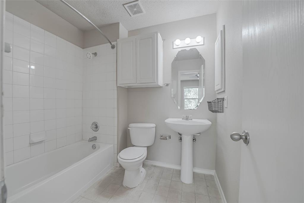 7012 Sorcey Road Dallas, TX 75249 - Photo 9 of 11