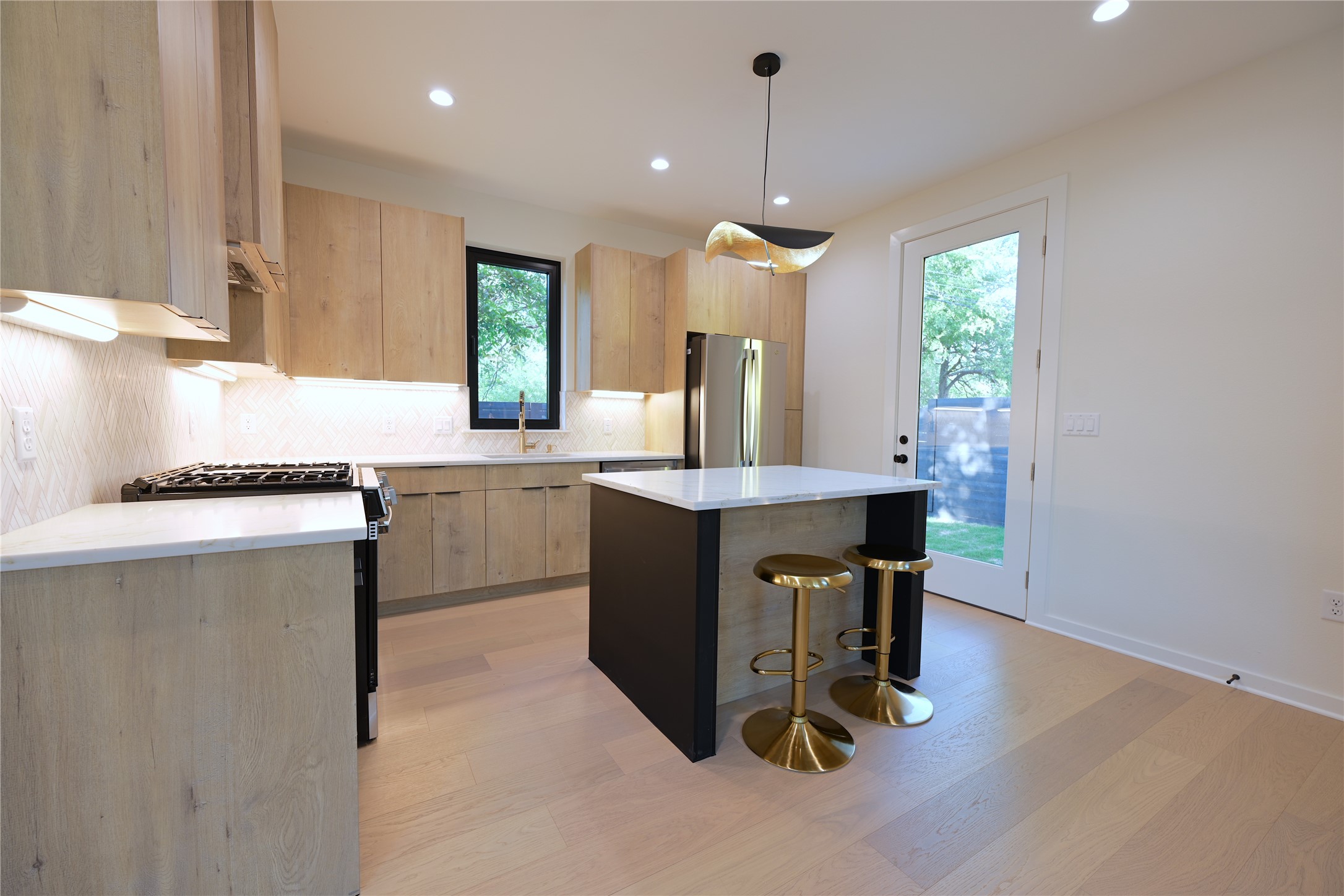 4410 Glomar Avenue, Unit 2 Austin, TX 78721 - Photo 9 of 24