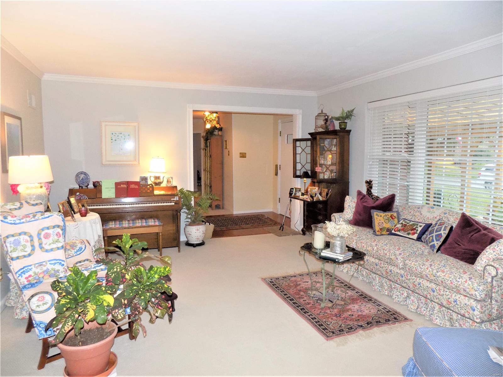 869 Renderer Drive St. Louis, MO 63122 - Photo 3 of 56 Gallery Image 3