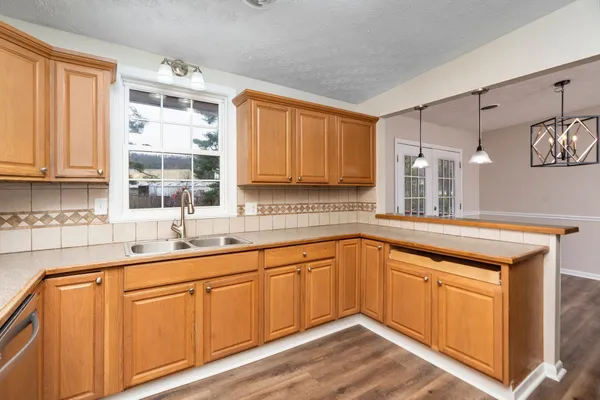 $437,000 | 924 Washington Avenue, Waynesboro, VA 22980