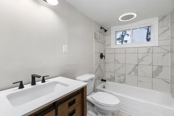 $437,000 | 924 Washington Avenue, Waynesboro, VA 22980