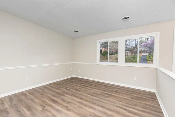 $437,000 | 924 Washington Avenue, Waynesboro, VA 22980