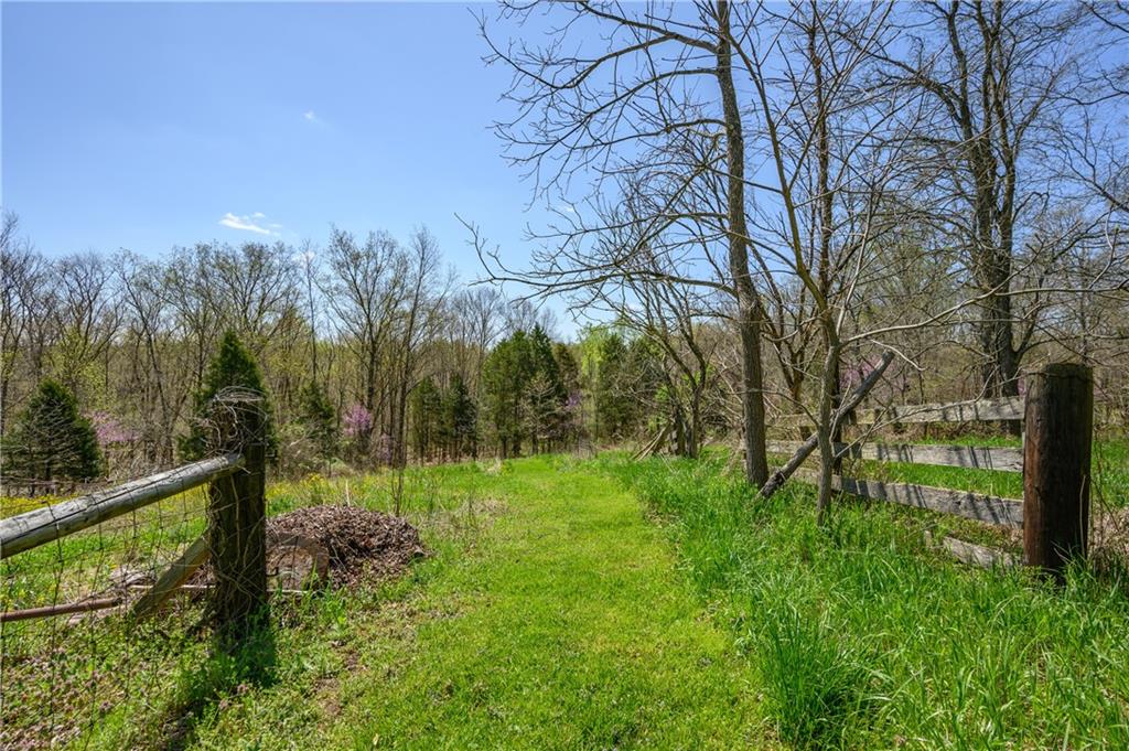8195 Grandview Road Columbus, IN 47201 - Photo 11 of 58