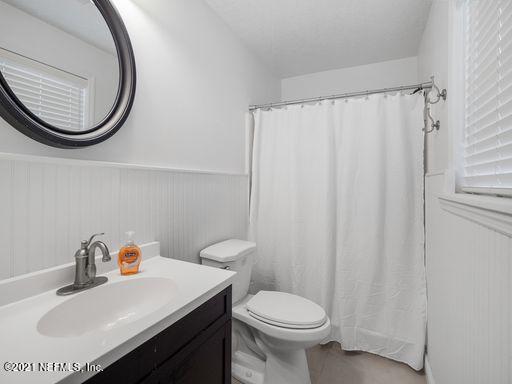 1034 Acapulco Road Jacksonville, FL 32216 - Photo 14 of 27 Master shower