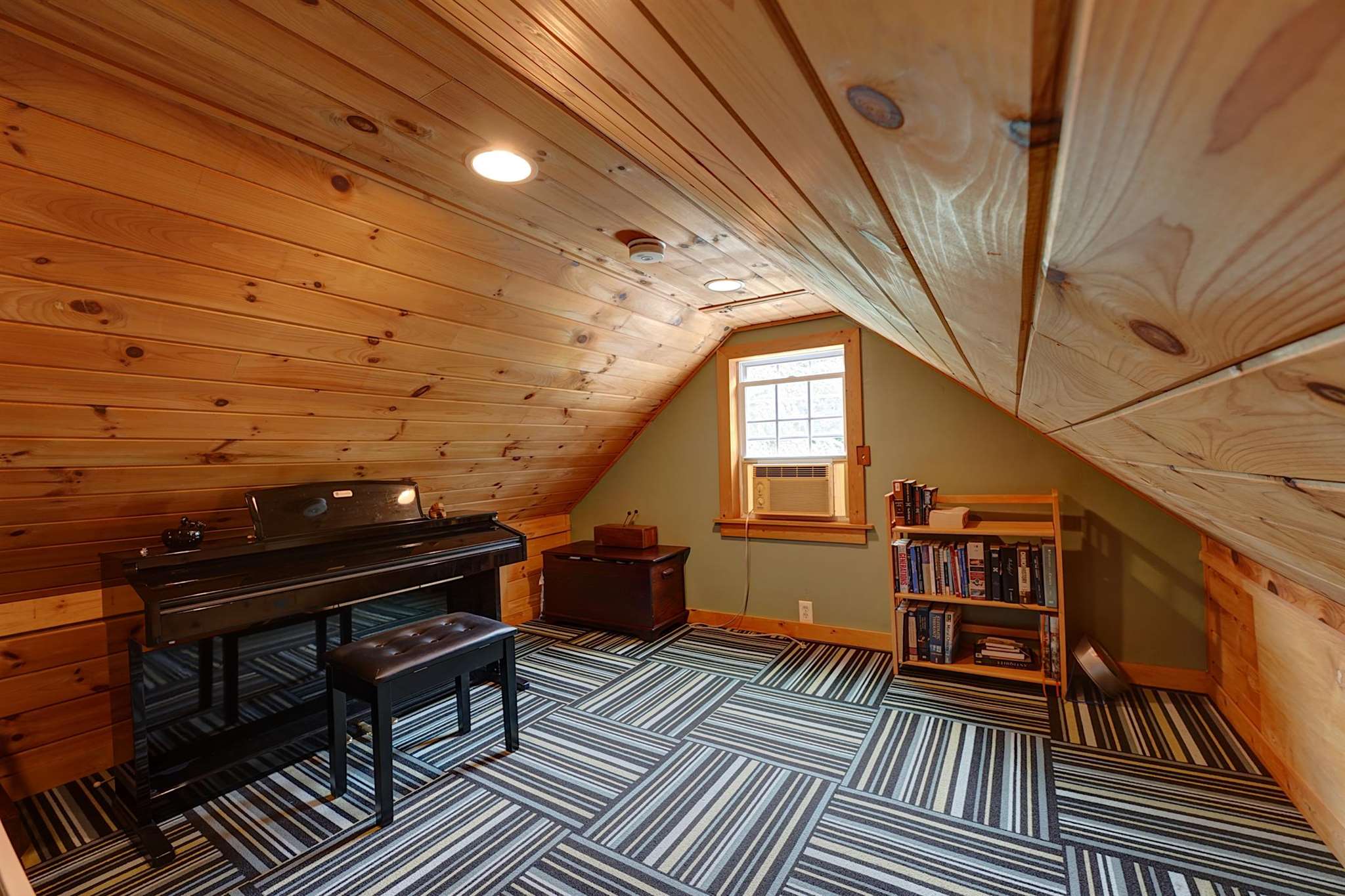 802 Middle Road Portsmouth, NH 03801 - Photo 13 of 23