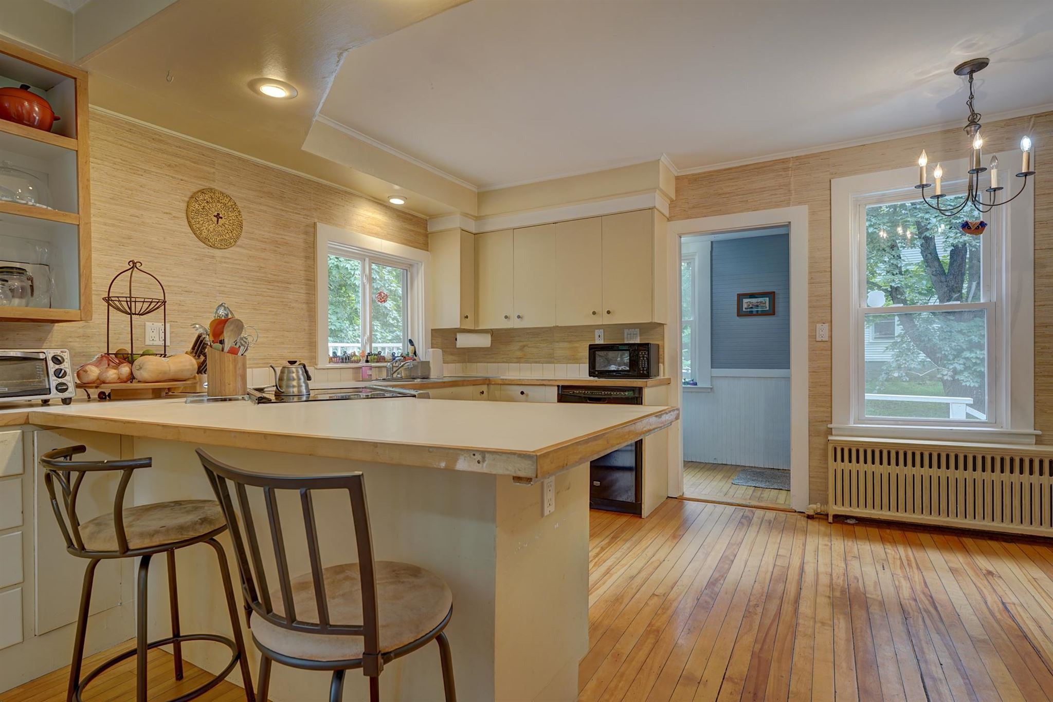 802 Middle Road Portsmouth, NH 03801 - Photo 8 of 23