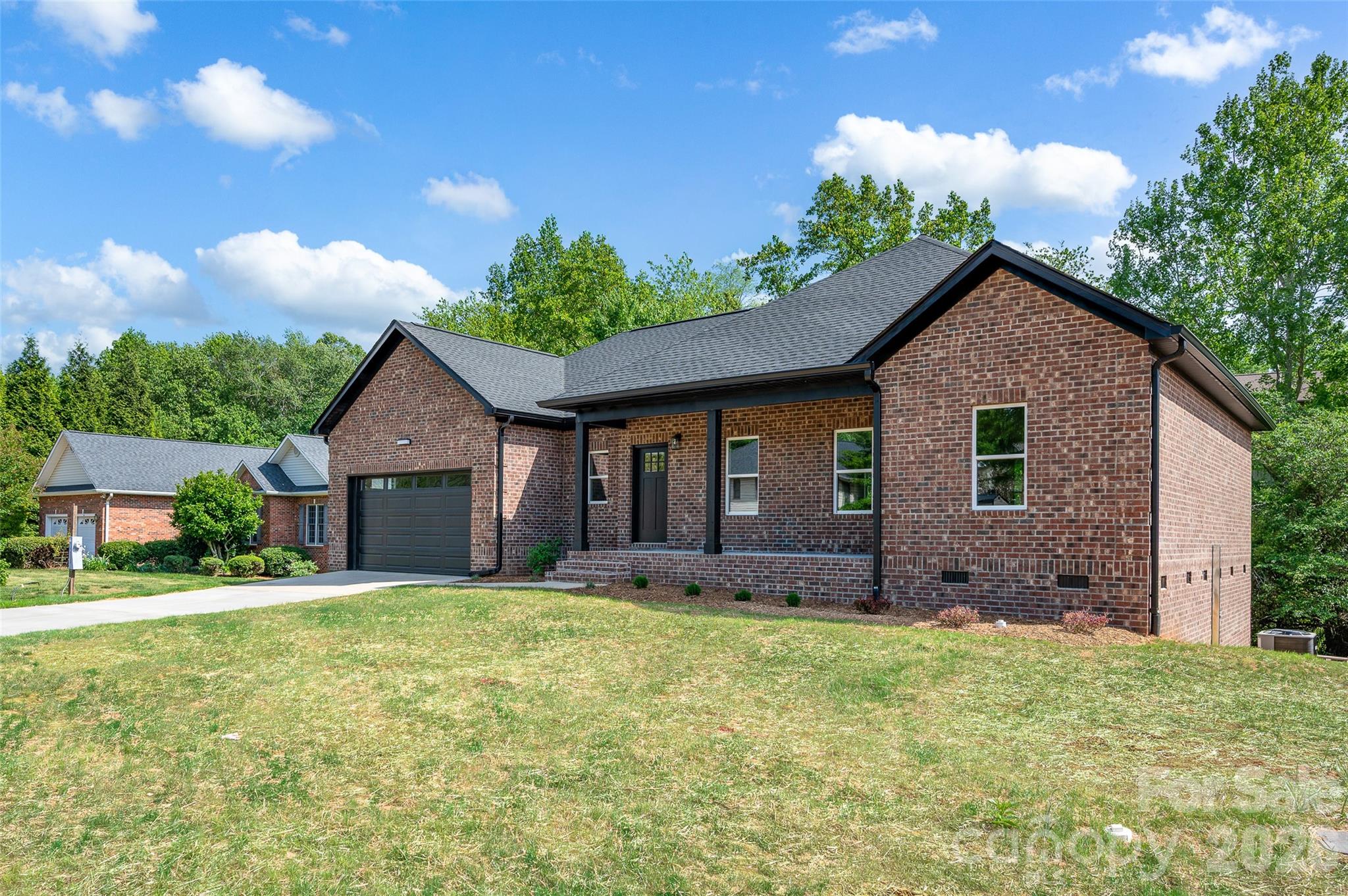 906 4th Street Northeast Conover, NC 28613 - Photo 4 of 24